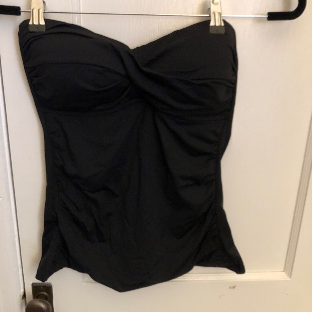 Anne Cole black tankini top. New with tags.